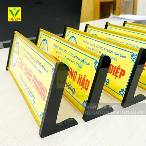 In Ấn Hoài Việt hơn 15 năm kinh nghiệm trong lĩnh vực bản tên, phù hiệu