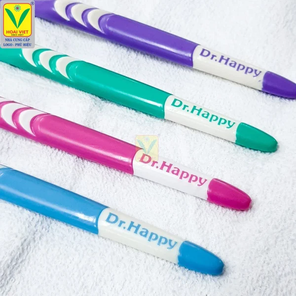 Bàn chải đánh răng trẻ em 4