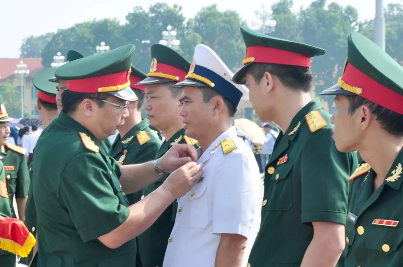 cach deo phu hieu cho quan binh chung 38rUjU