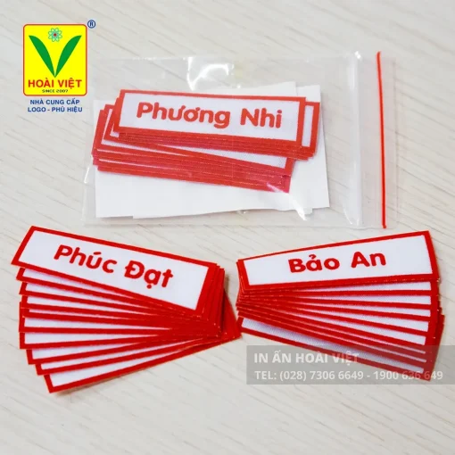Nhãn Tên Vải Ủi 2 Nhãn tên vải ủi dán trên khăn cá nhân của bé tại trường mẫu giáo