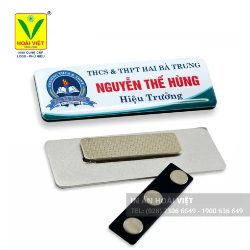 Thẻ tên kim loại đeo áo 28 Thẻ tên kim loại đeo áo bằng nhôm xi in UV cho nhân viên văn phòng
